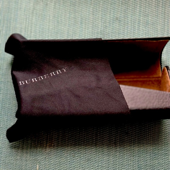 Burberry Glasses Case - Picture 2 of 2